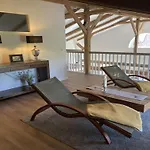 Apartamento Spacious With Balcony