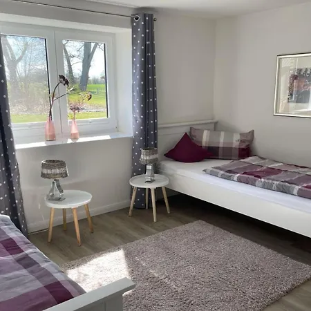 Spacious With Balcony Apartment