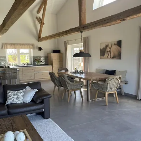 Spacious With Balcony Kronsgaard