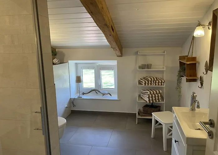Spacious With Balcony Apartman